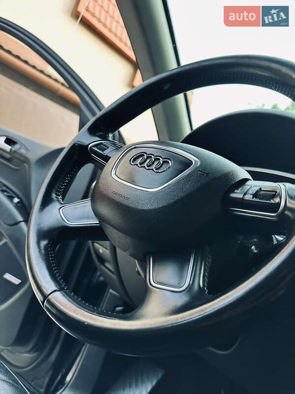 Внедорожник / Кроссовер Audi Q7 2015 в Нижней Апше