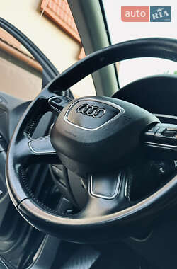 Внедорожник / Кроссовер Audi Q7 2015 в 