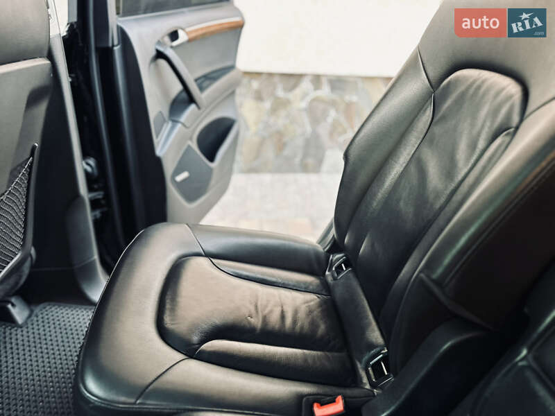 Внедорожник / Кроссовер Audi Q7 2015 в Нижней Апше