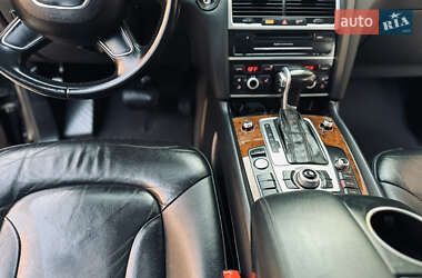 Внедорожник / Кроссовер Audi Q7 2015 в 
