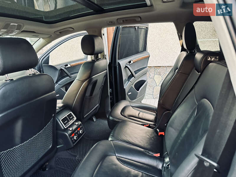 Внедорожник / Кроссовер Audi Q7 2015 в Нижней Апше