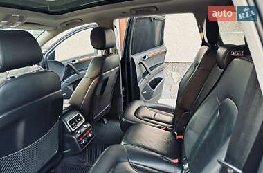 Внедорожник / Кроссовер Audi Q7 2015 в 