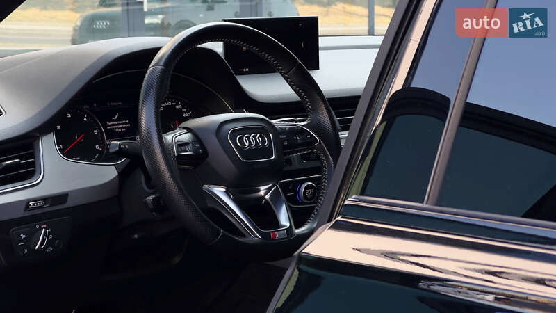 Внедорожник / Кроссовер Audi Q7 2017 в Днепре