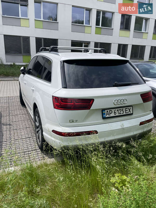 Позашляховик / Кросовер Audi Q7 2019 в Рава-Руській