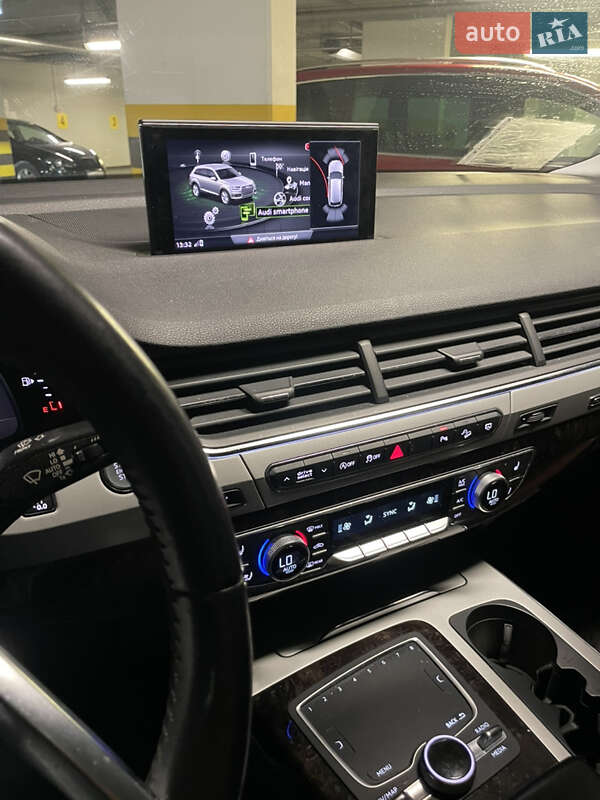 Позашляховик / Кросовер Audi Q7 2019 в Рава-Руській