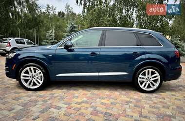 Внедорожник / Кроссовер Audi Q7 2018 в 