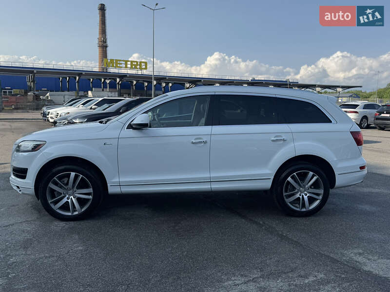 Позашляховик / Кросовер Audi Q7 2014 в Львові