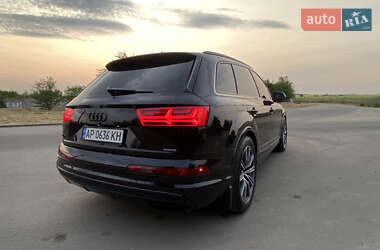 Внедорожник / Кроссовер Audi Q7 2018 в 