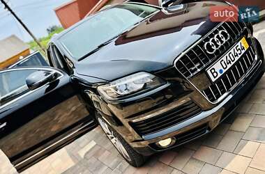 Внедорожник / Кроссовер Audi Q7 2015 в 