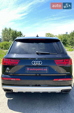 Внедорожник / Кроссовер Audi Q7 2019 в 