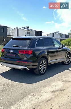 Внедорожник / Кроссовер Audi Q7 2019 в 