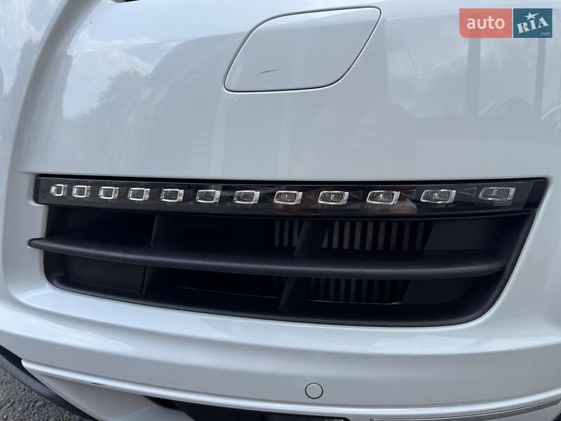 Внедорожник / Кроссовер Audi Q7 2015 в Тернополе