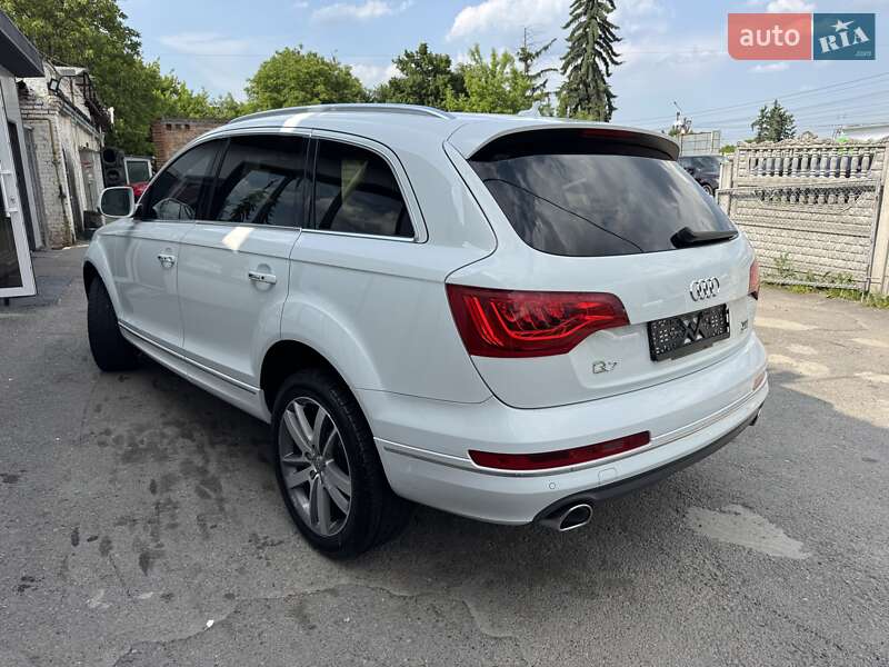 Внедорожник / Кроссовер Audi Q7 2015 в Тернополе
