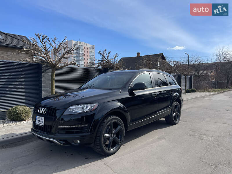 Внедорожник / Кроссовер Audi Q7 2014 в 