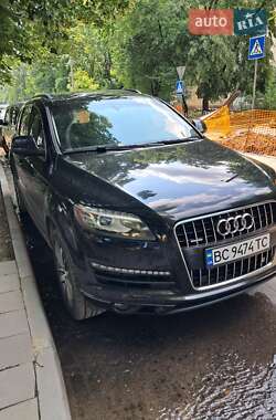 Внедорожник / Кроссовер Audi Q7 2012 в 