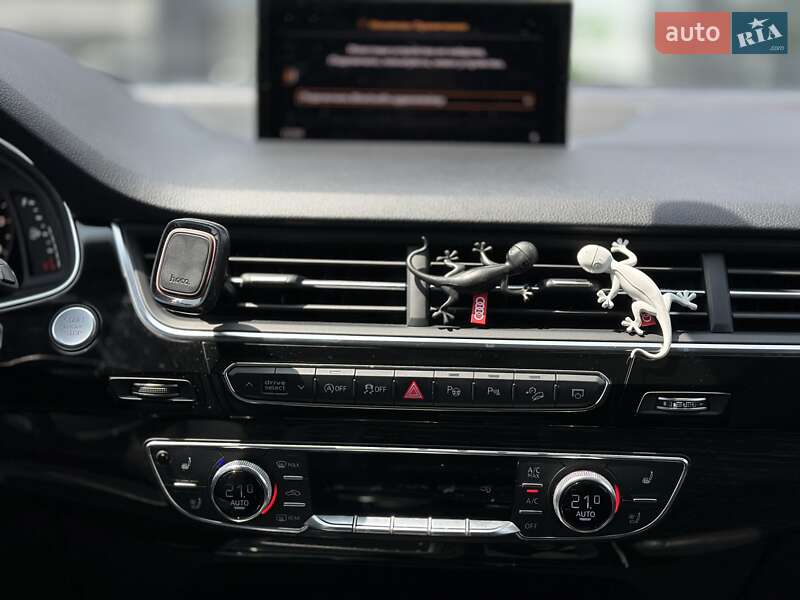 Внедорожник / Кроссовер Audi Q7 2019 в Черновцах
