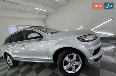 Позашляховик / Кросовер Audi Q7 2013 в 