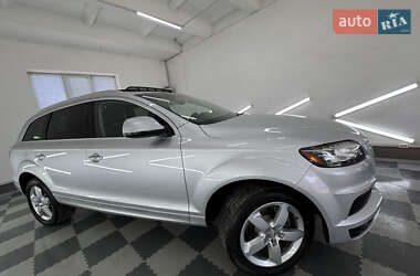 Позашляховик / Кросовер Audi Q7 2013 в 