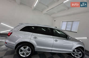 Позашляховик / Кросовер Audi Q7 2013 в 