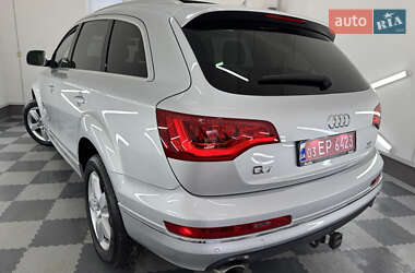 Позашляховик / Кросовер Audi Q7 2013 в 