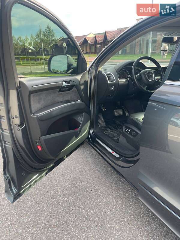 Позашляховик / Кросовер Audi Q7 2009 в Києві