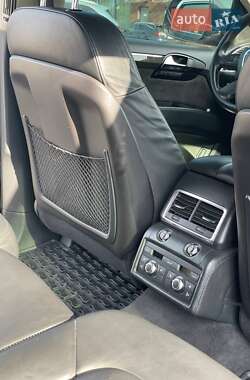 Позашляховик / Кросовер Audi Q7 2009 в 
