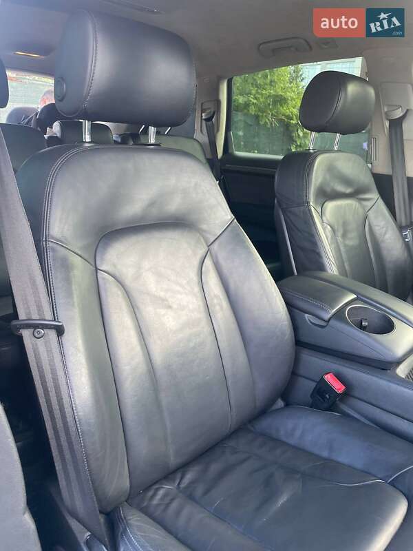 Позашляховик / Кросовер Audi Q7 2009 в Києві