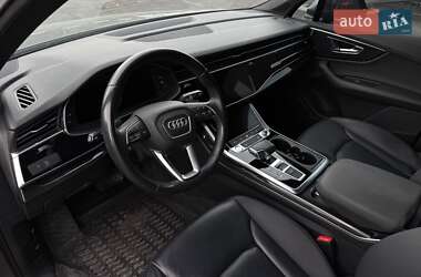Внедорожник / Кроссовер Audi Q7 2020 в 
