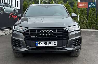 Внедорожник / Кроссовер Audi Q7 2020 в 