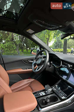 Внедорожник / Кроссовер Audi Q7 2020 в 