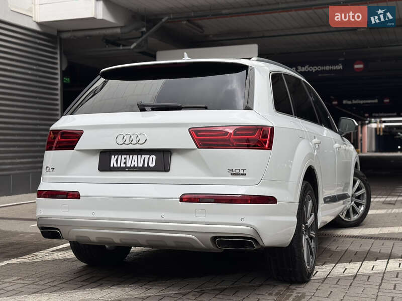 Внедорожник / Кроссовер Audi Q7 2018 в Киеве