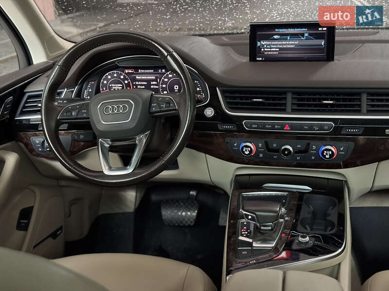 Внедорожник / Кроссовер Audi Q7 2018 в Киеве