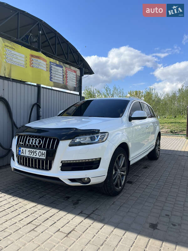Внедорожник / Кроссовер Audi Q7 2011 в Александрие