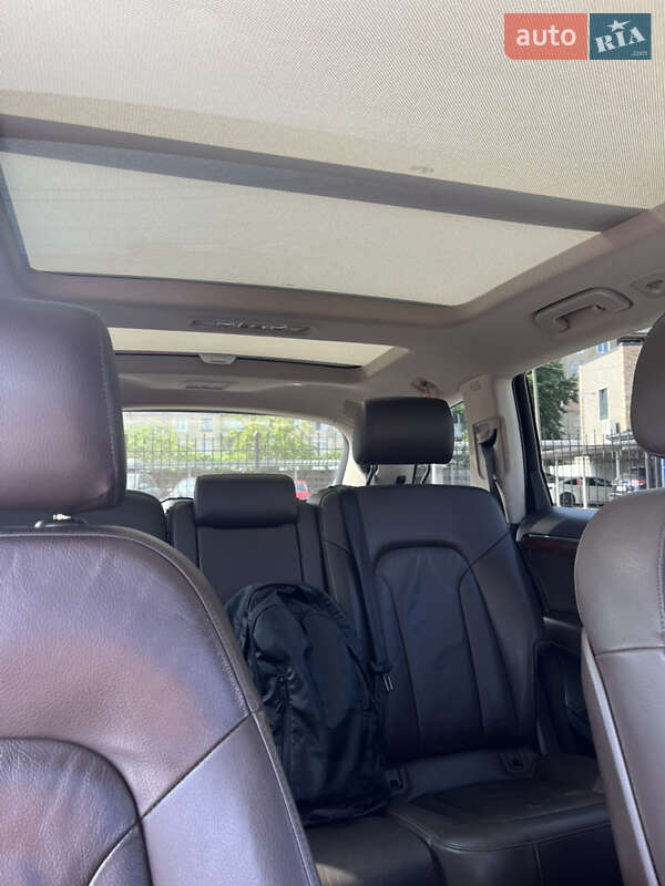 Внедорожник / Кроссовер Audi Q7 2011 в Александрие