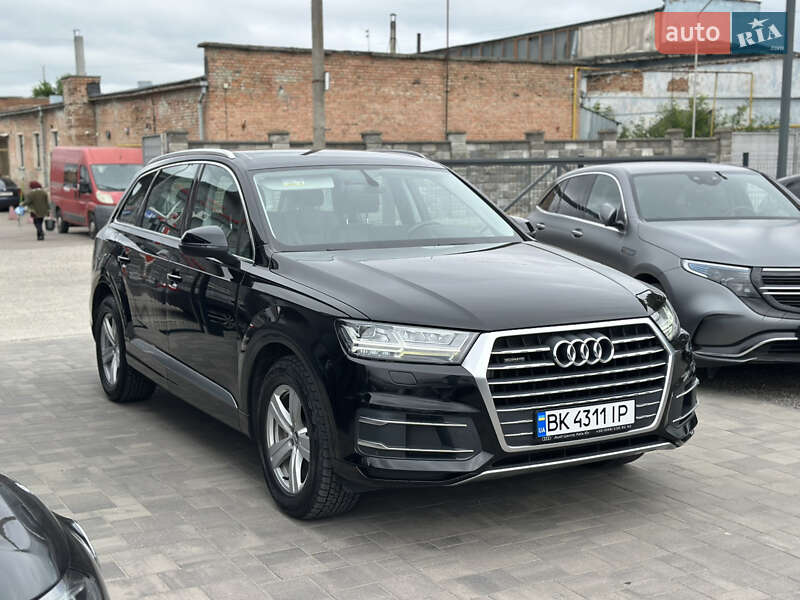 Внедорожник / Кроссовер Audi Q7 2017 в Ровно фото 4 Внедорожник / Кроссовер Audi Q7 2017 в Ровно