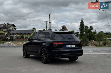 Внедорожник / Кроссовер Audi Q7 2016 в 