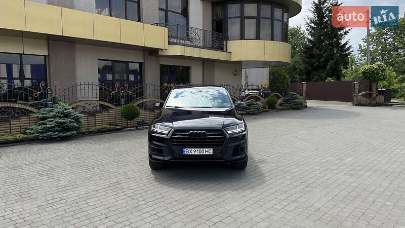 Внедорожник / Кроссовер Audi Q7 2016 в Шепетовке