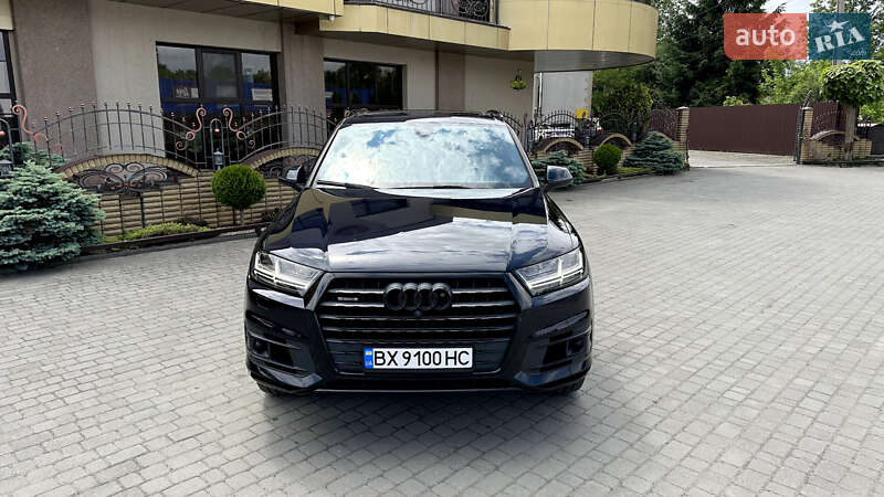Внедорожник / Кроссовер Audi Q7 2016 в Шепетовке