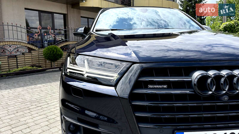Внедорожник / Кроссовер Audi Q7 2016 в Шепетовке