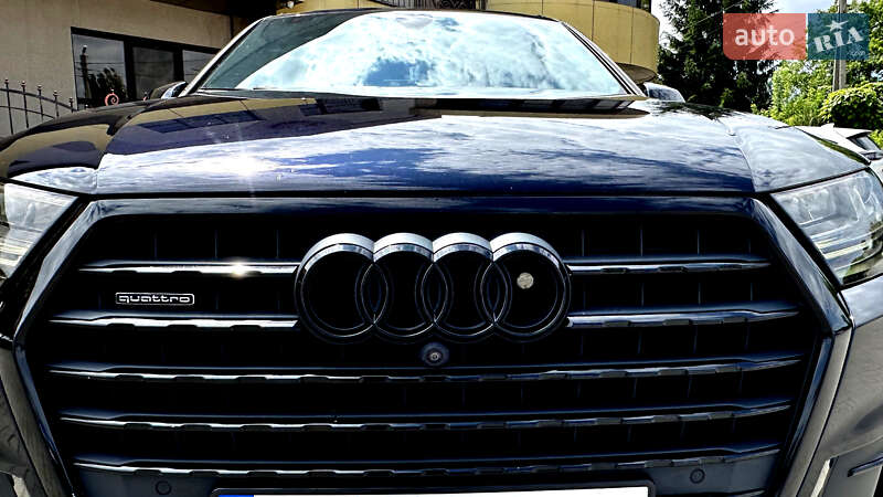 Внедорожник / Кроссовер Audi Q7 2016 в Шепетовке