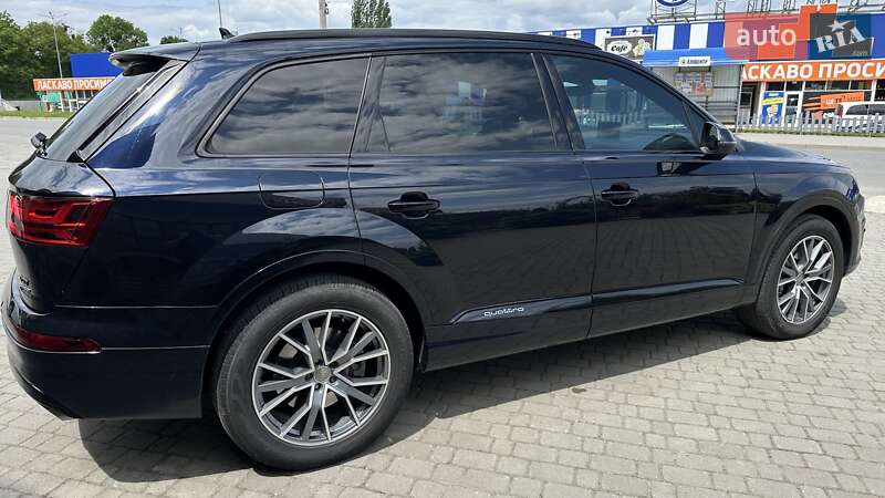 Внедорожник / Кроссовер Audi Q7 2016 в Шепетовке