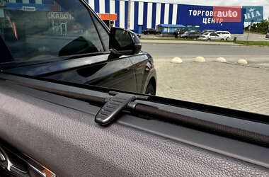 Внедорожник / Кроссовер Audi Q7 2016 в 