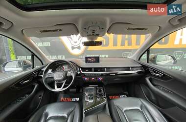 Внедорожник / Кроссовер Audi Q7 2015 в 