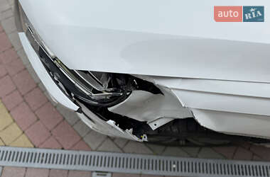 Внедорожник / Кроссовер Audi Q7 2016 в 