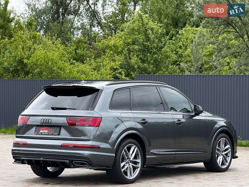Внедорожник / Кроссовер Audi Q7 2019 в Луцке