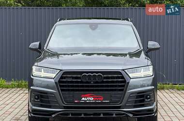 Позашляховик / Кросовер Audi Q7 2019 в 