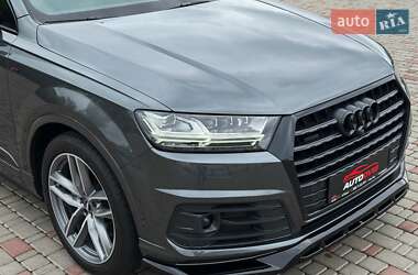 Позашляховик / Кросовер Audi Q7 2019 в 