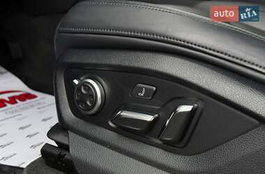 Позашляховик / Кросовер Audi Q7 2019 в 