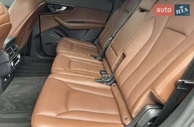 Внедорожник / Кроссовер Audi Q7 2018 в 