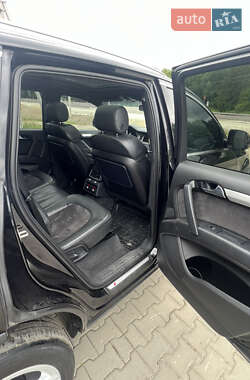 Позашляховик / Кросовер Audi Q7 2011 в 